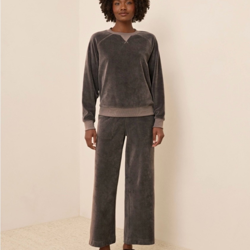 Cozy Plush Velour Lounge Set - brown